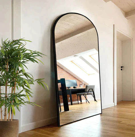 VOSCER ARCHED MIRROR